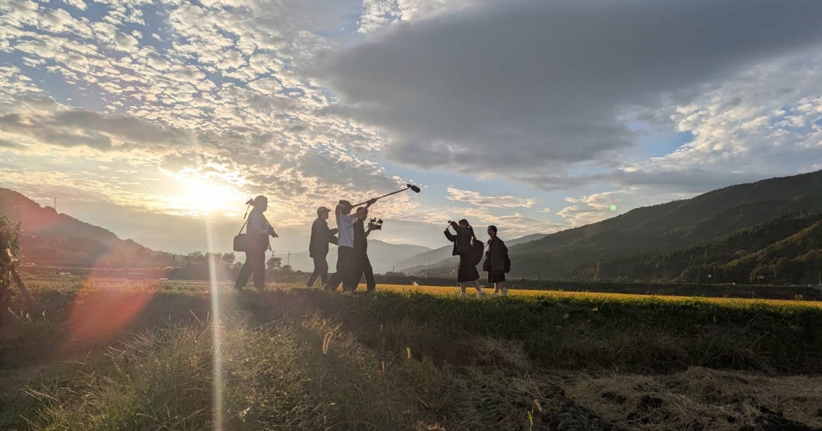 自然豊かなロケーションで行われるFUKUプロモーションの映像撮影風景
